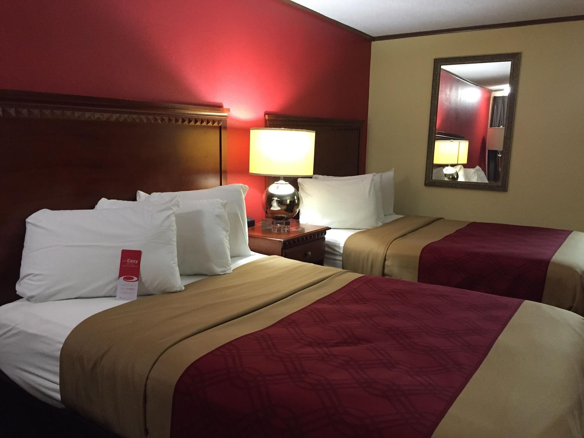 Econo Lodge Norwalk Buitenkant foto
