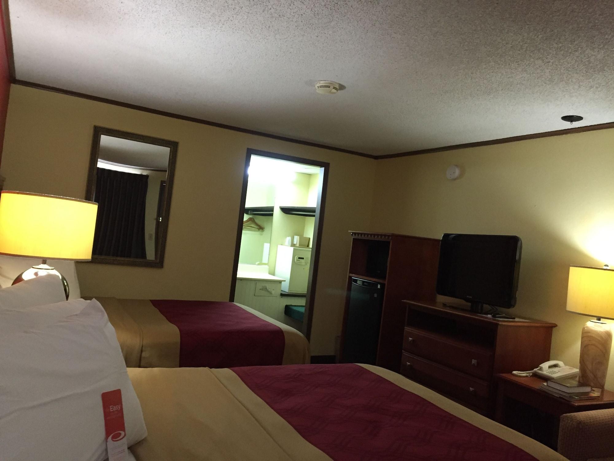 Econo Lodge Norwalk Buitenkant foto